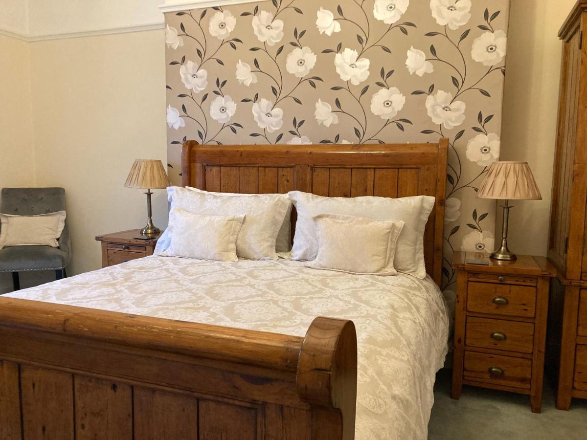 The Corner House Bed & Breakfast 2*
